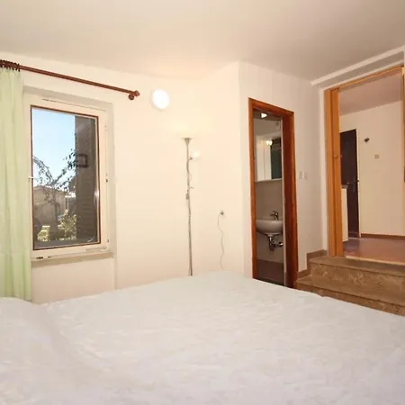 In Stoja Mit Terrasse Und Grill Apartment