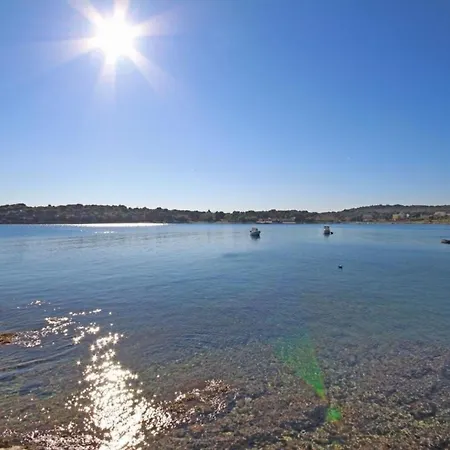 In Stoja Mit Terrasse Und Grill *